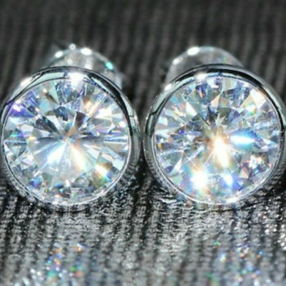 Ross-Simons 2 Ct 6 mm CZ set in titanium bezel screw back earrings
